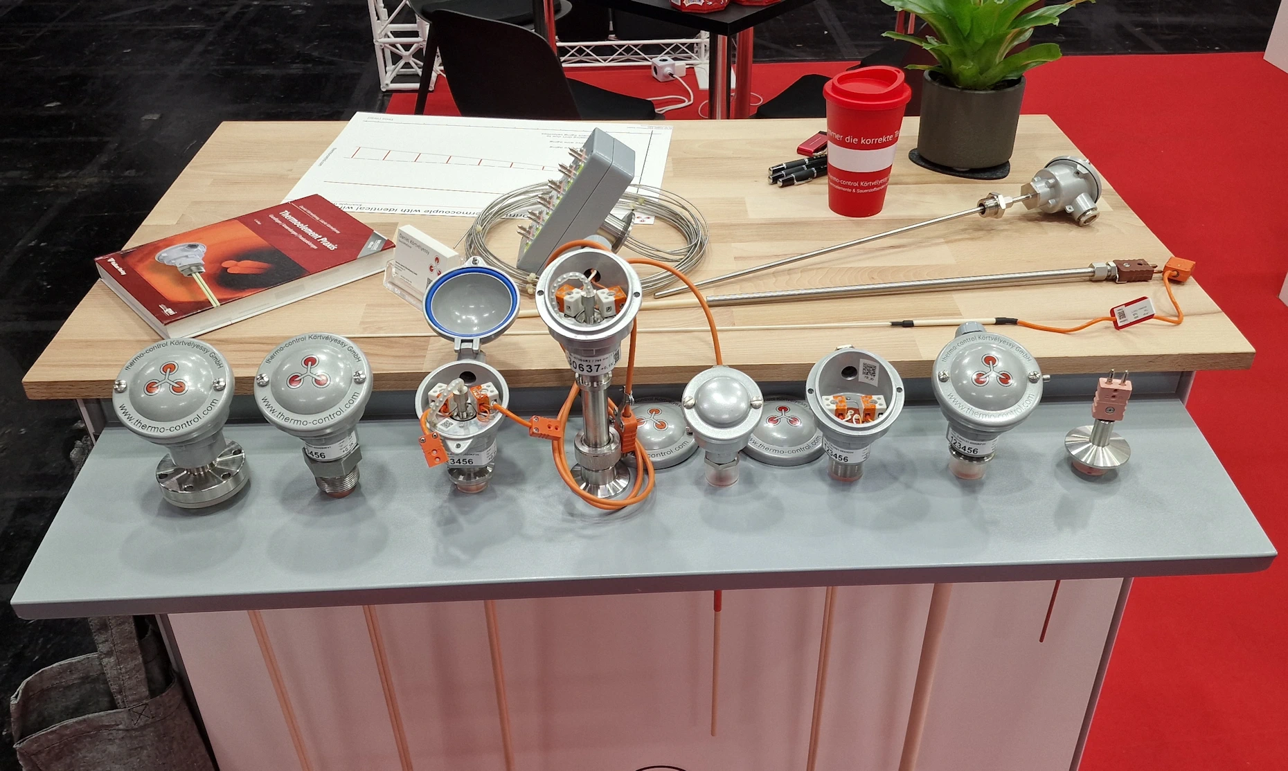 thermo-control - HK-2024 - Trade fair booth